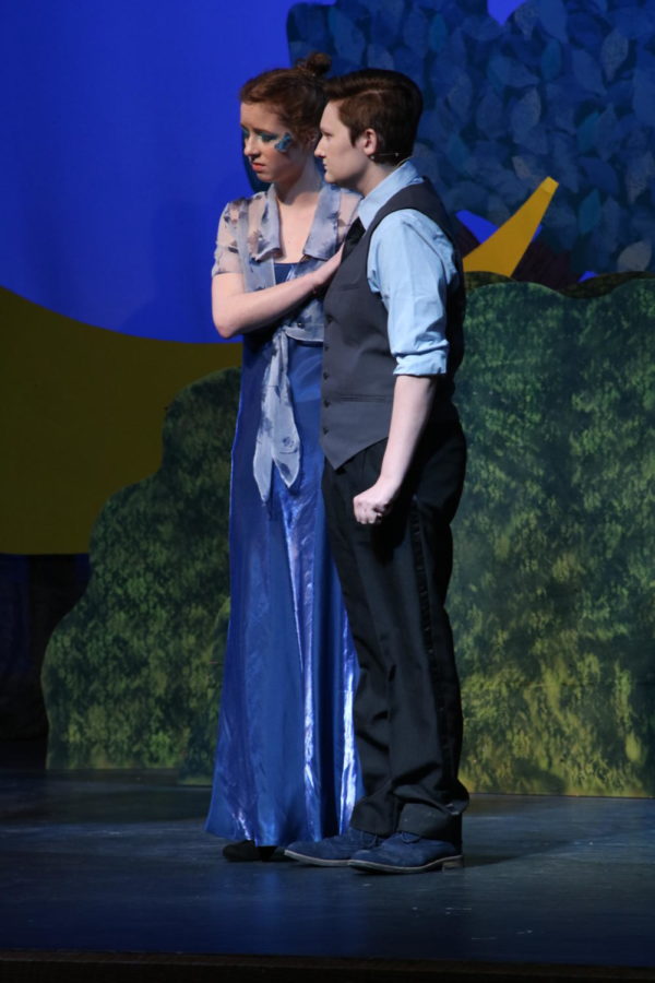 Juniors Finnigan Hess and Audrey Bush perform in the Teacher Feature Wednesday, March 6. “I like that you get to go on stage and be the person that you’re playing,” Hess said. “You don’t have to deal with whatever is in your life.” Playing the part of Lysander and Hermia, the two marry in the end.
