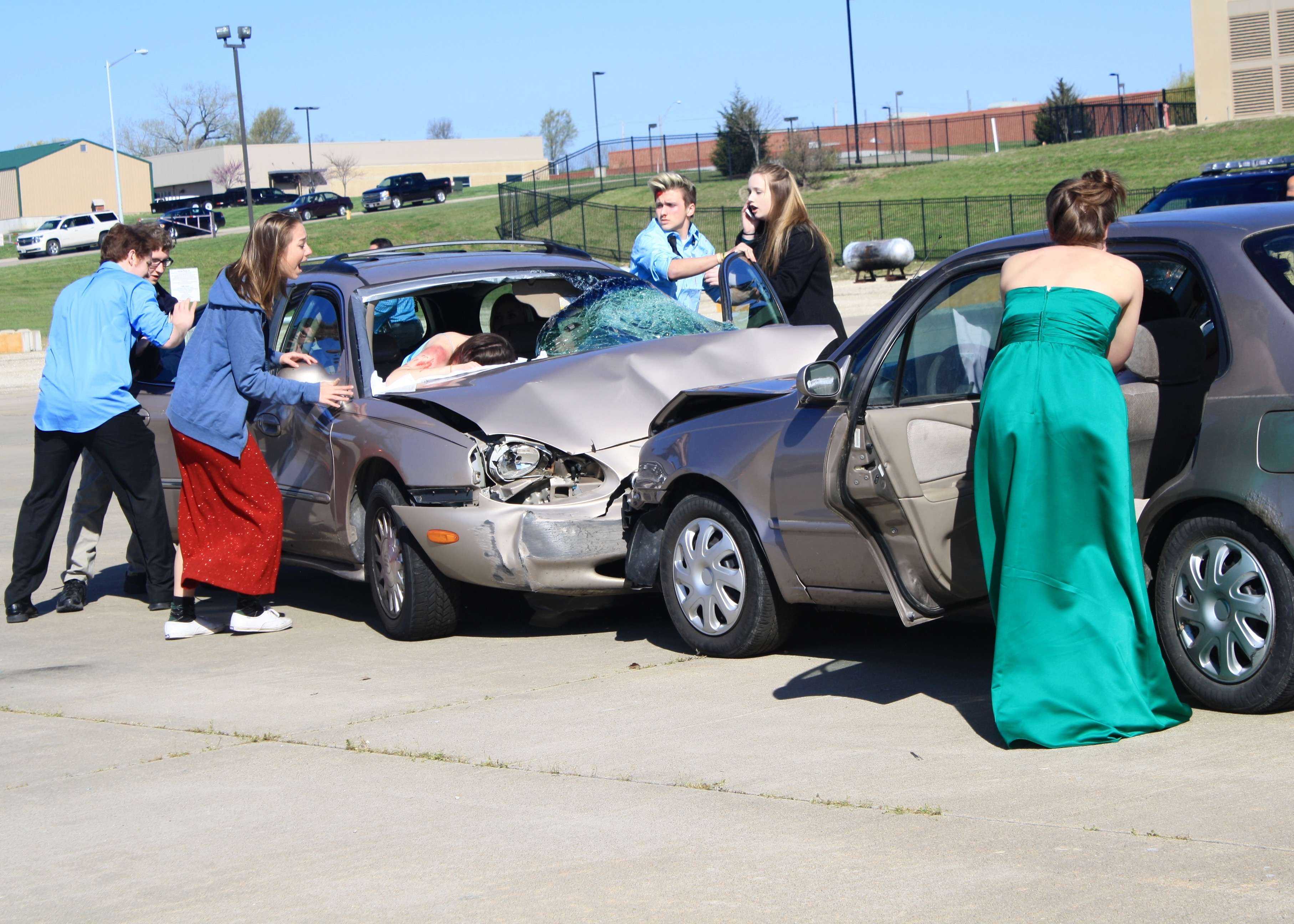 Mock prom crash impacts students The Advocate